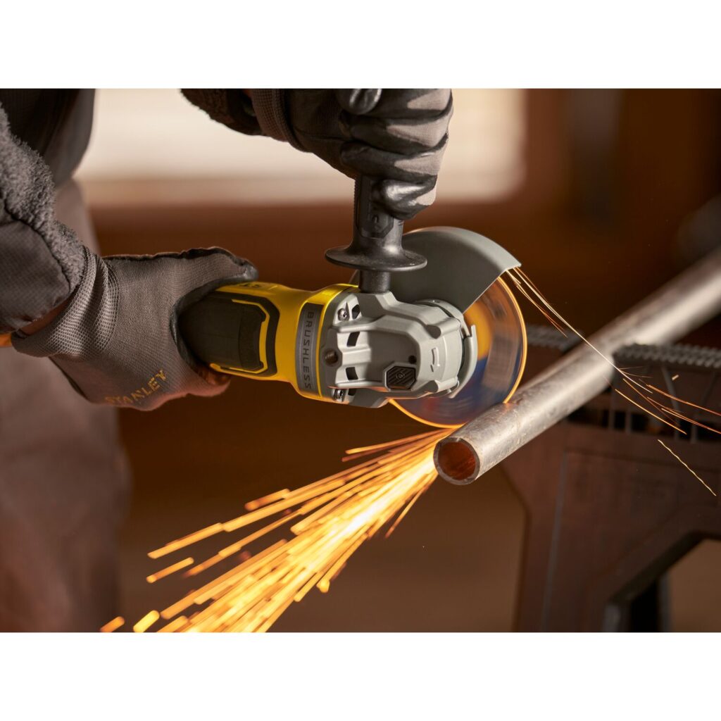 Esmerilhadeira 5" 20V com 2 Baterias e Carregador Stanley - SBG700M2k